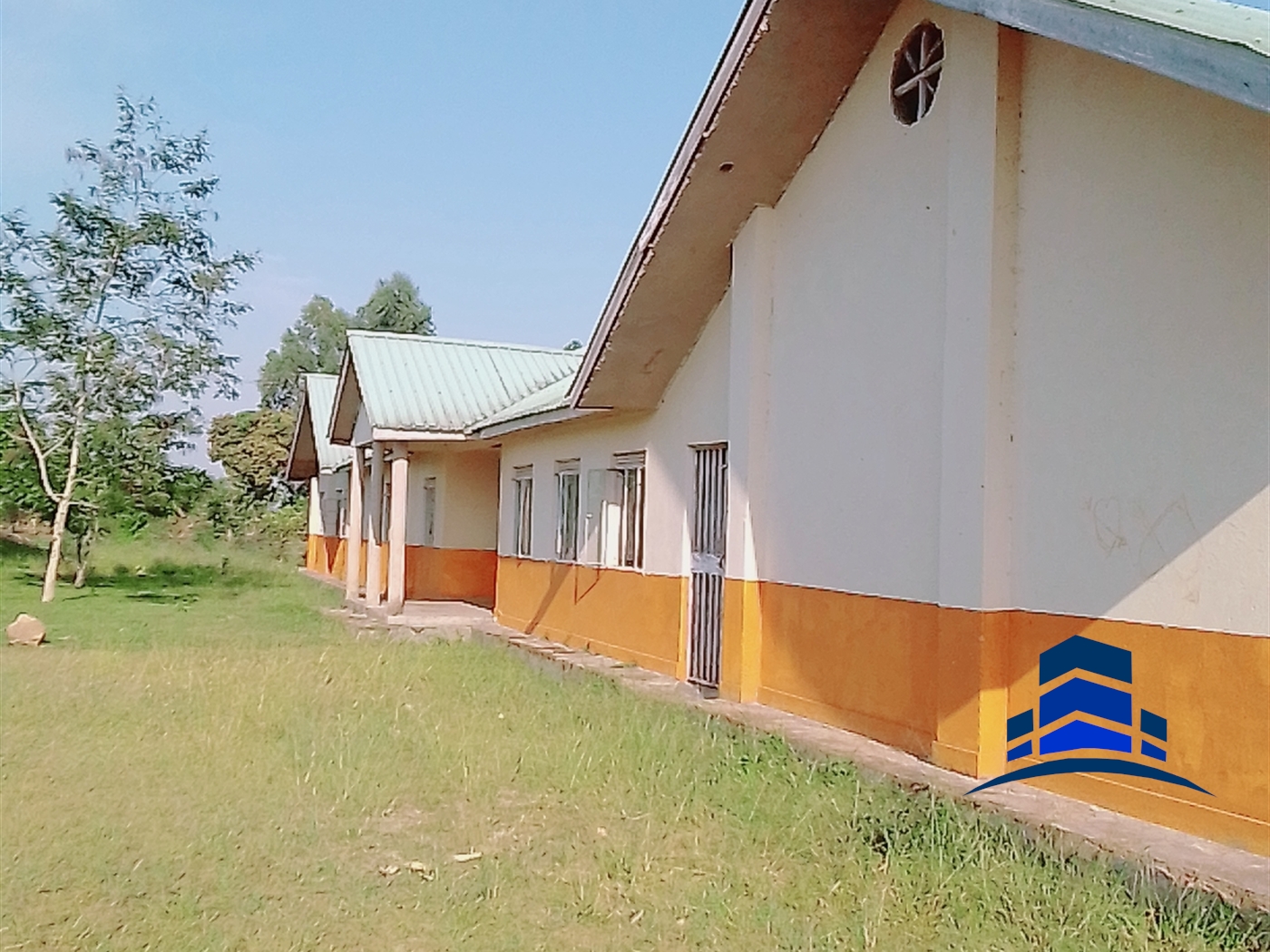 School for sale in Kayabwe Mpigi