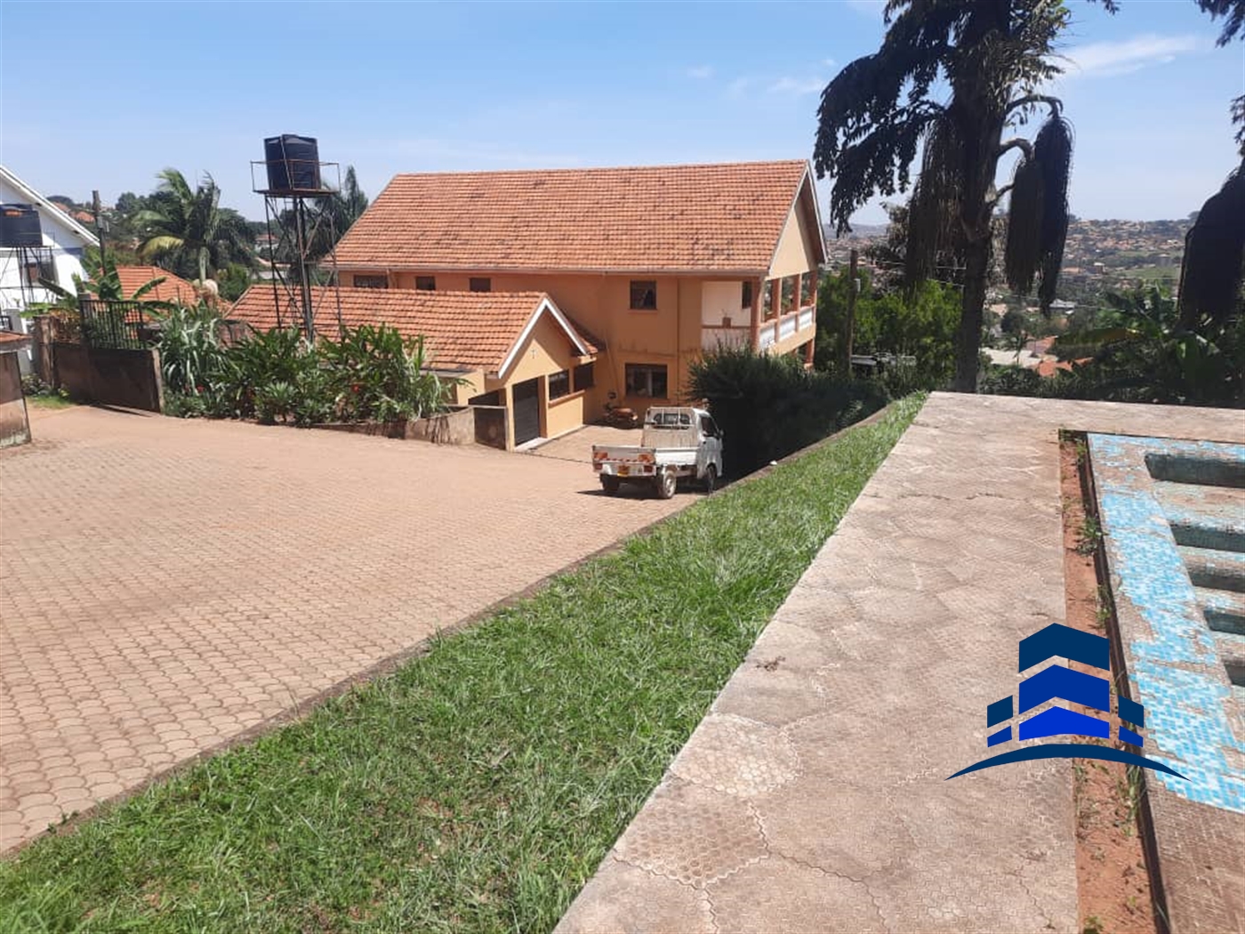 Mansion for sale in Bunamwaaya Wakiso