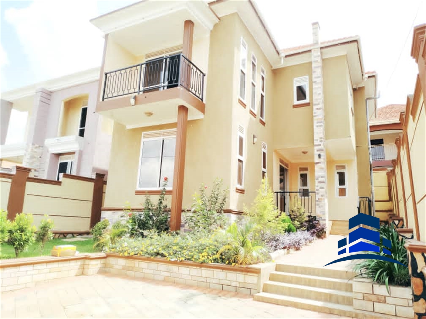 Duplex for sale in Kira Wakiso