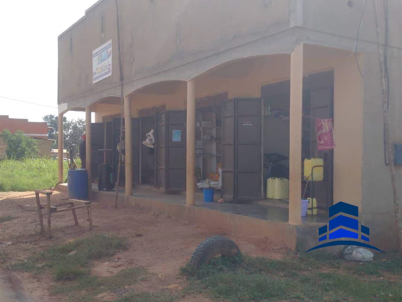 Shop for sale in Kirinyabigo Wakiso