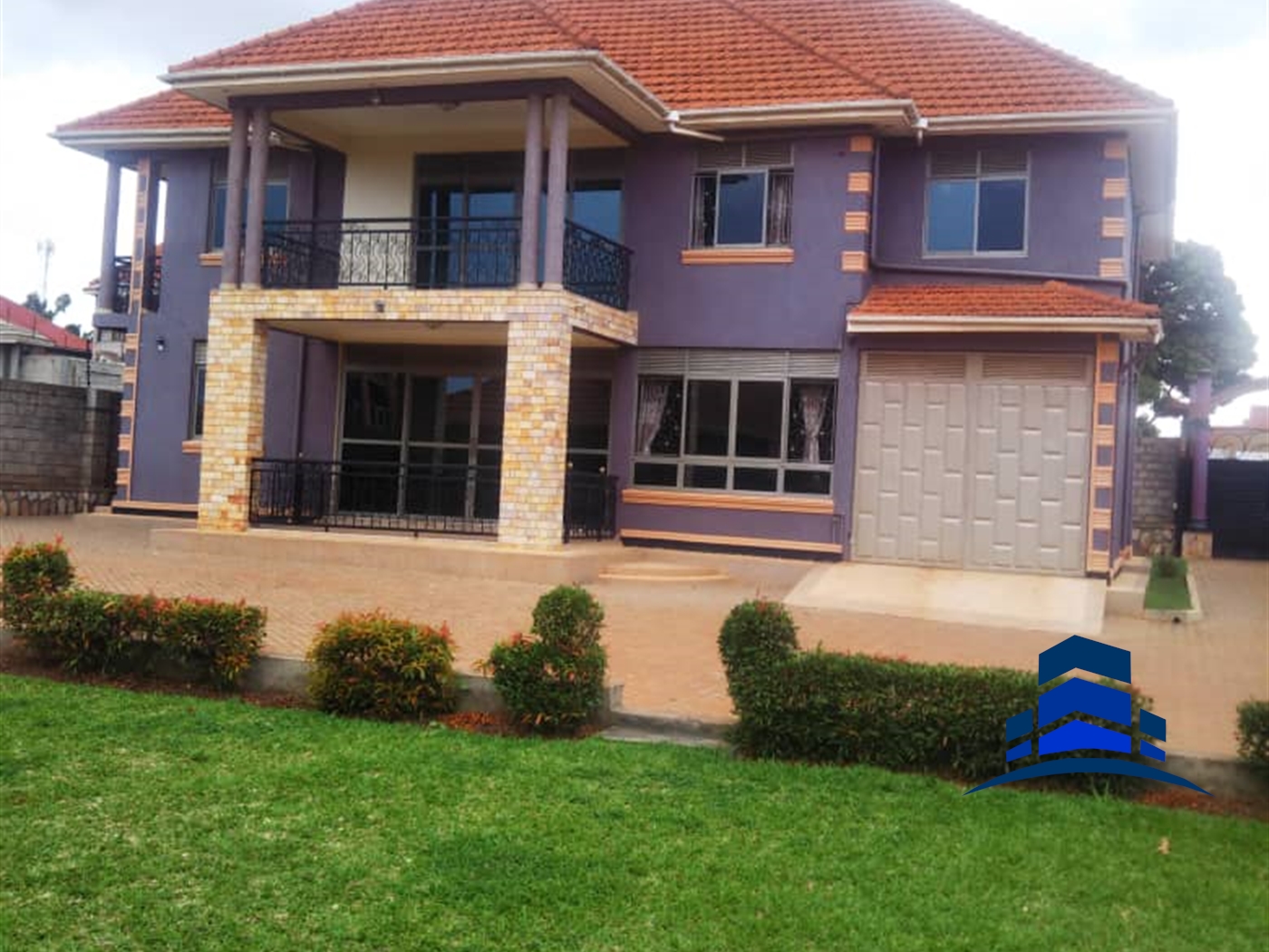 Villa for sale in Mpererwe Wakiso