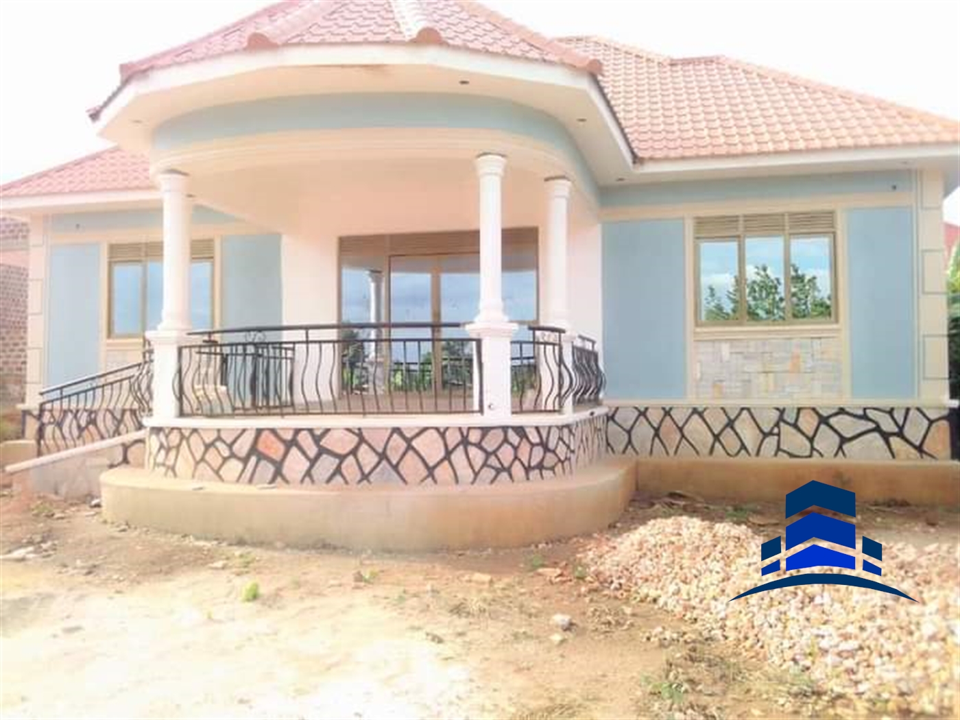 Villa for sale in Mpererwe Kampala