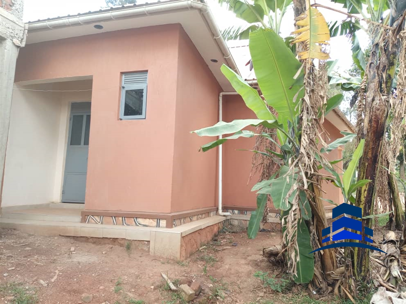 Commercial block for sale in Kubbiri Mukono