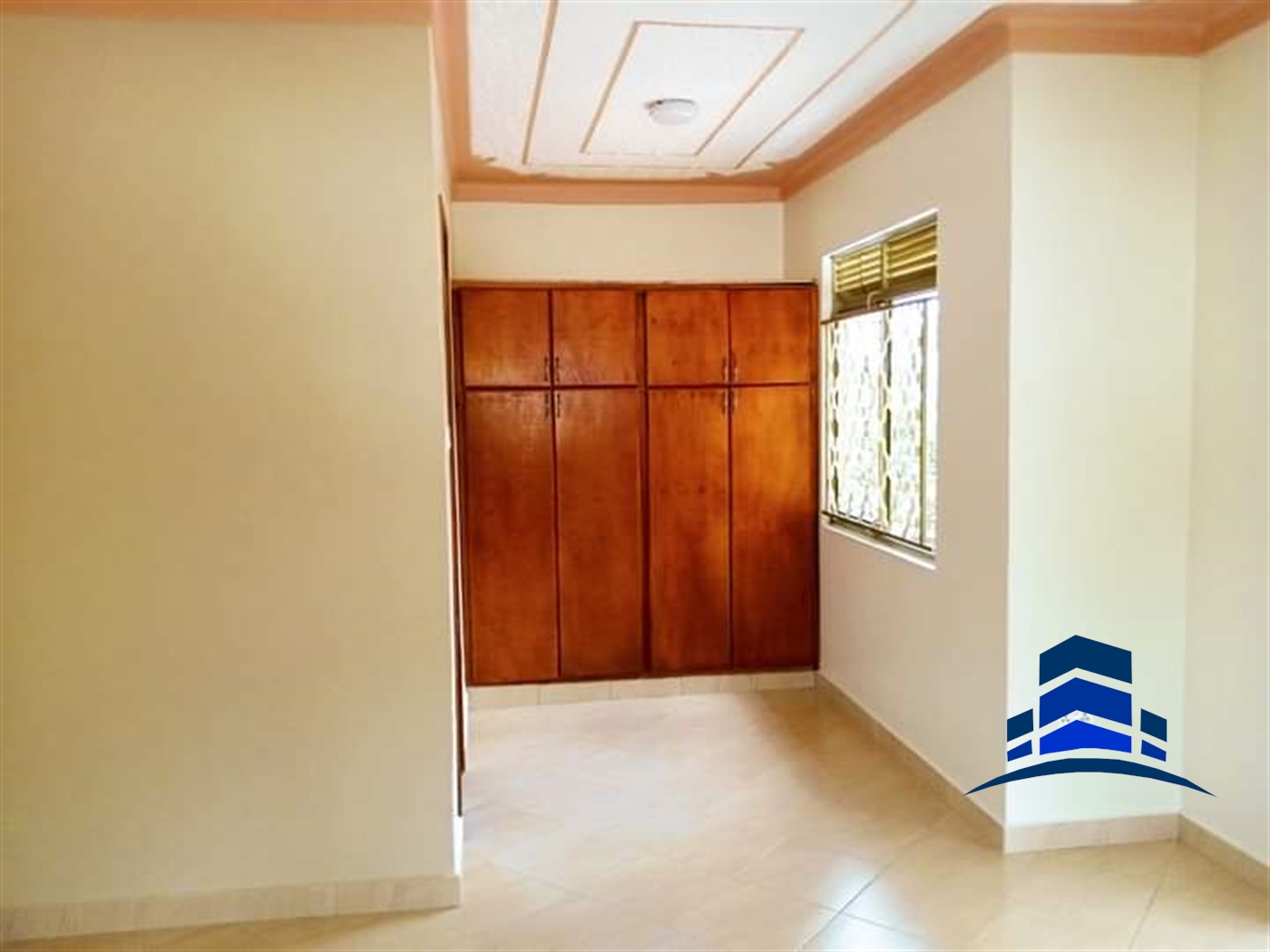 Villa for sale in Seguku Wakiso