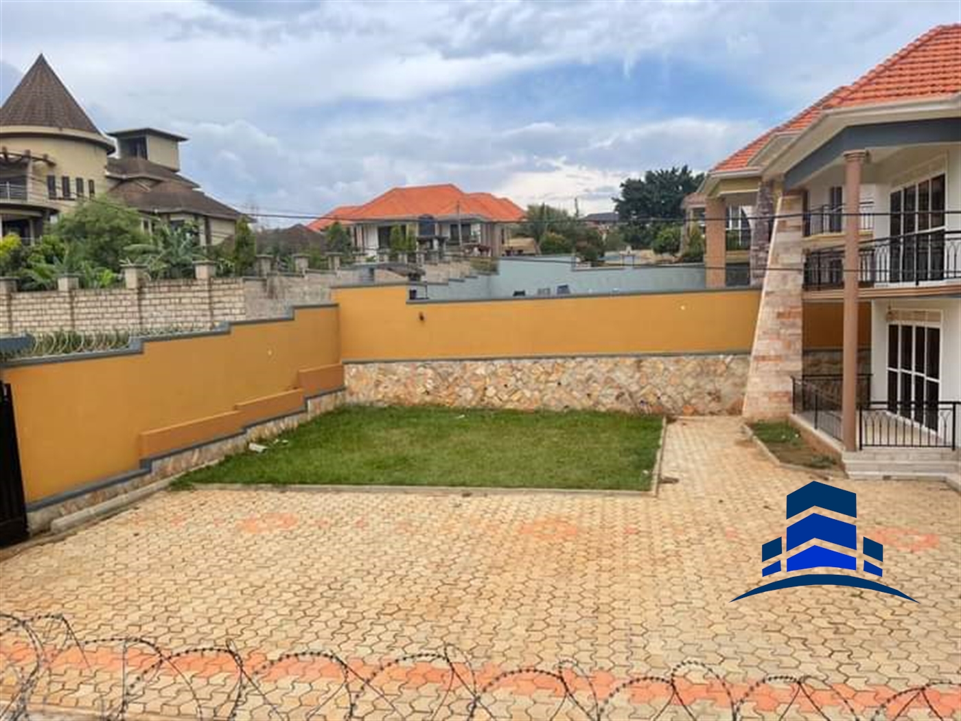 Villa for rent in Kira Wakiso