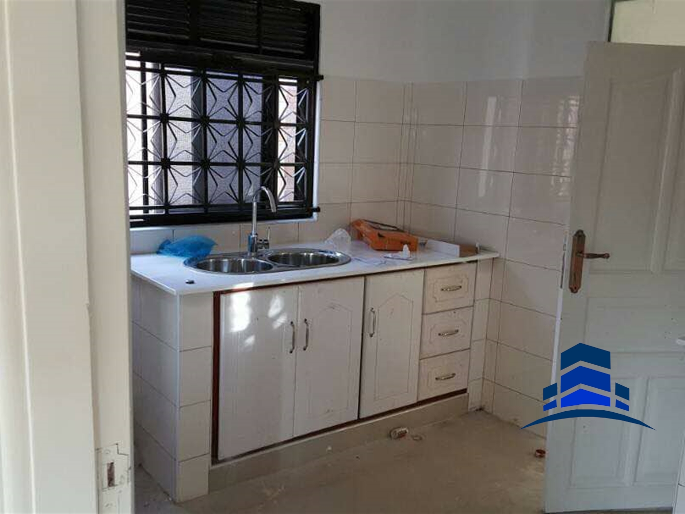 Bungalow for sale in Kitende Wakiso