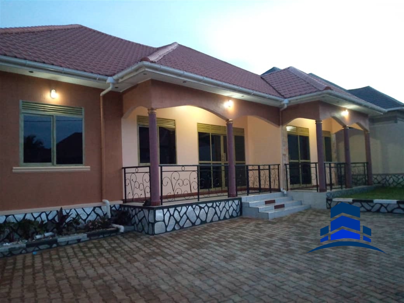 Villa for sale in Kitende Wakiso