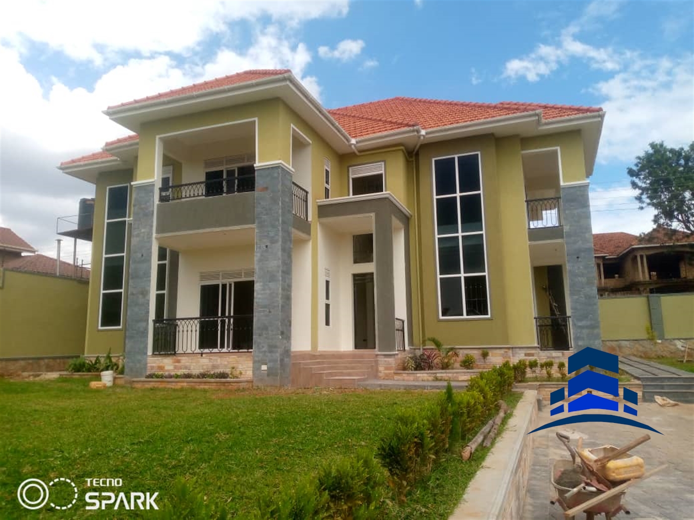 Villa for sale in Kitende Wakiso