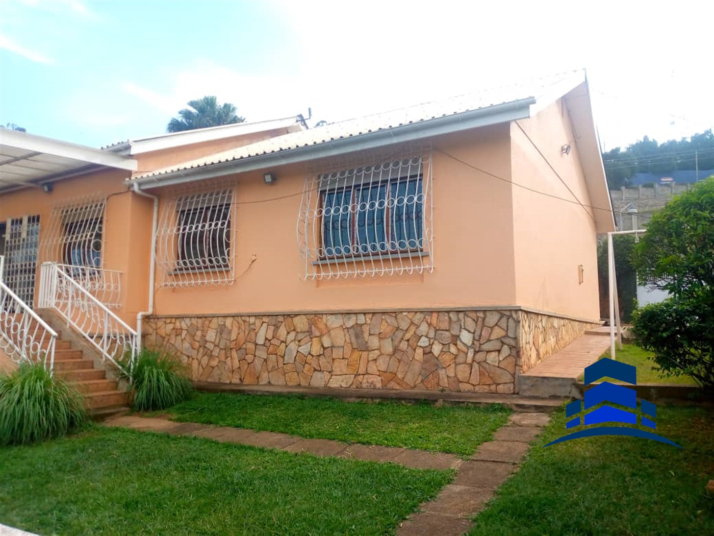 Bungalow for sale in Muyenga Kampala