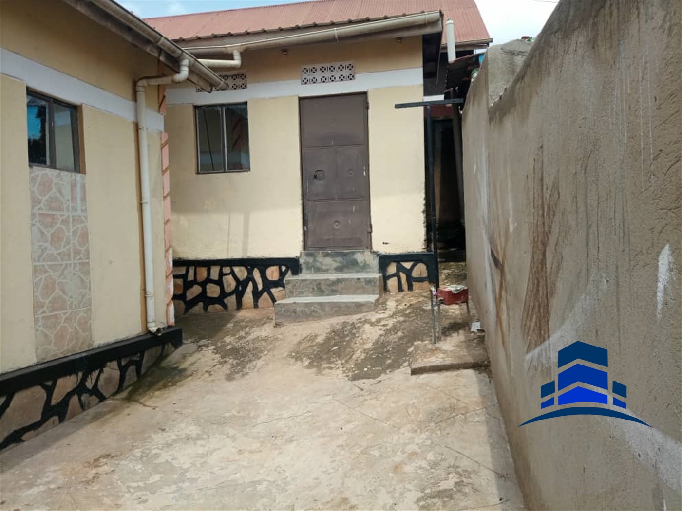 Bungalow for sale in Nansana Wakiso