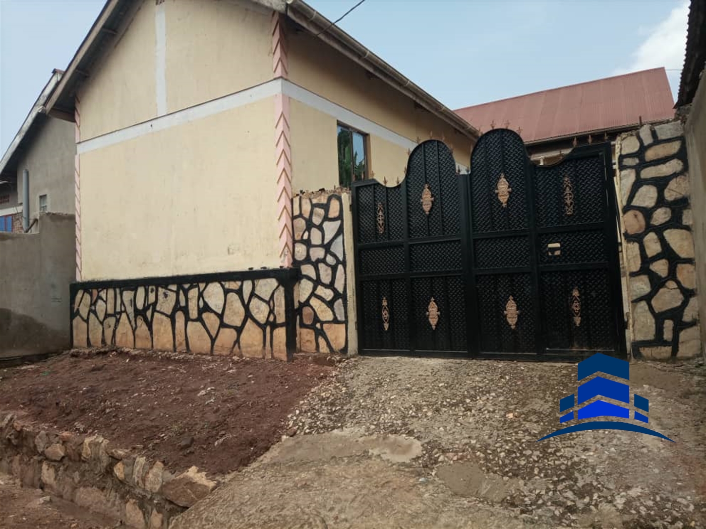 Bungalow for sale in Nansana Wakiso