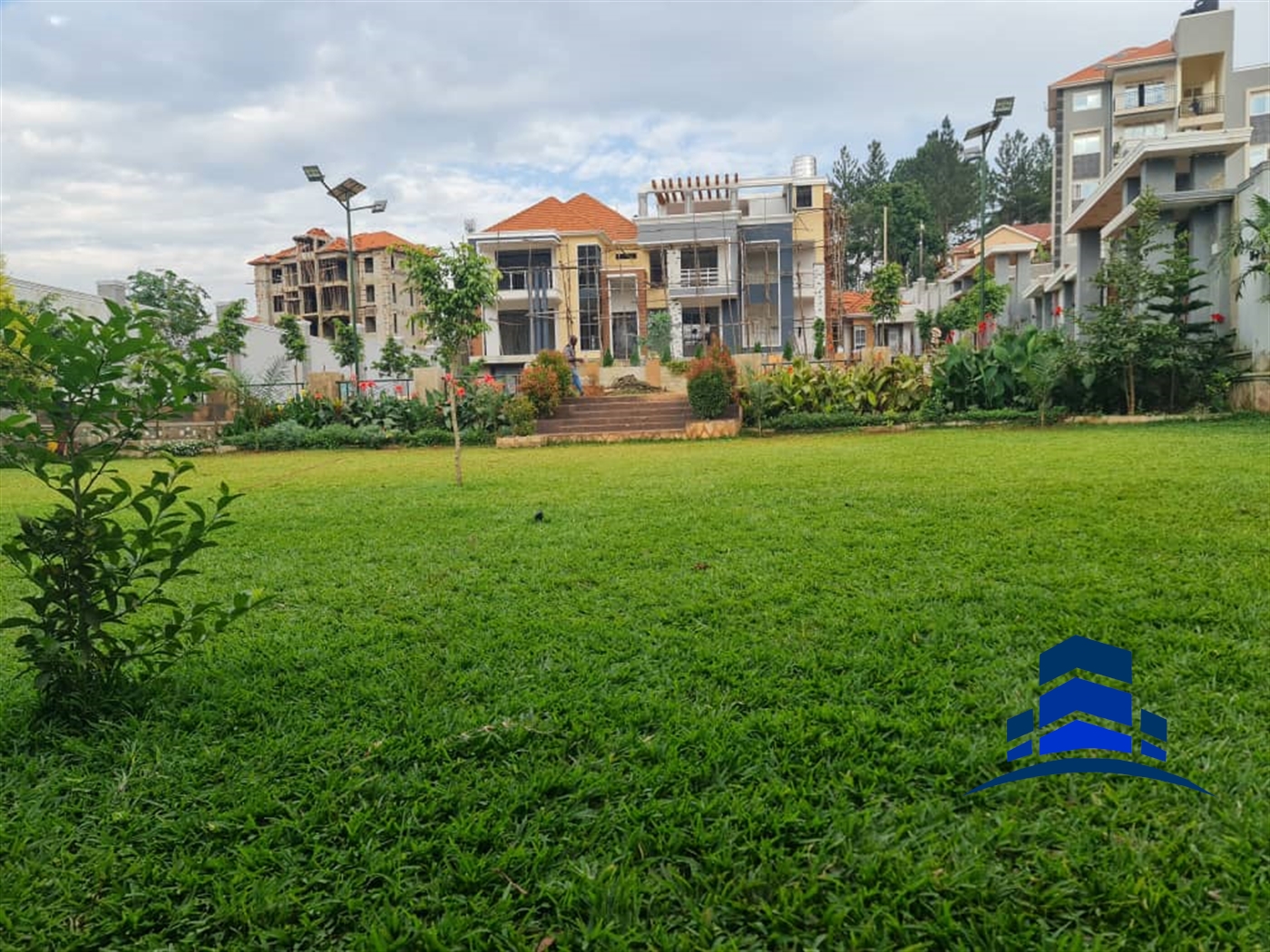 Mansion for sale in Kawuku Wakiso