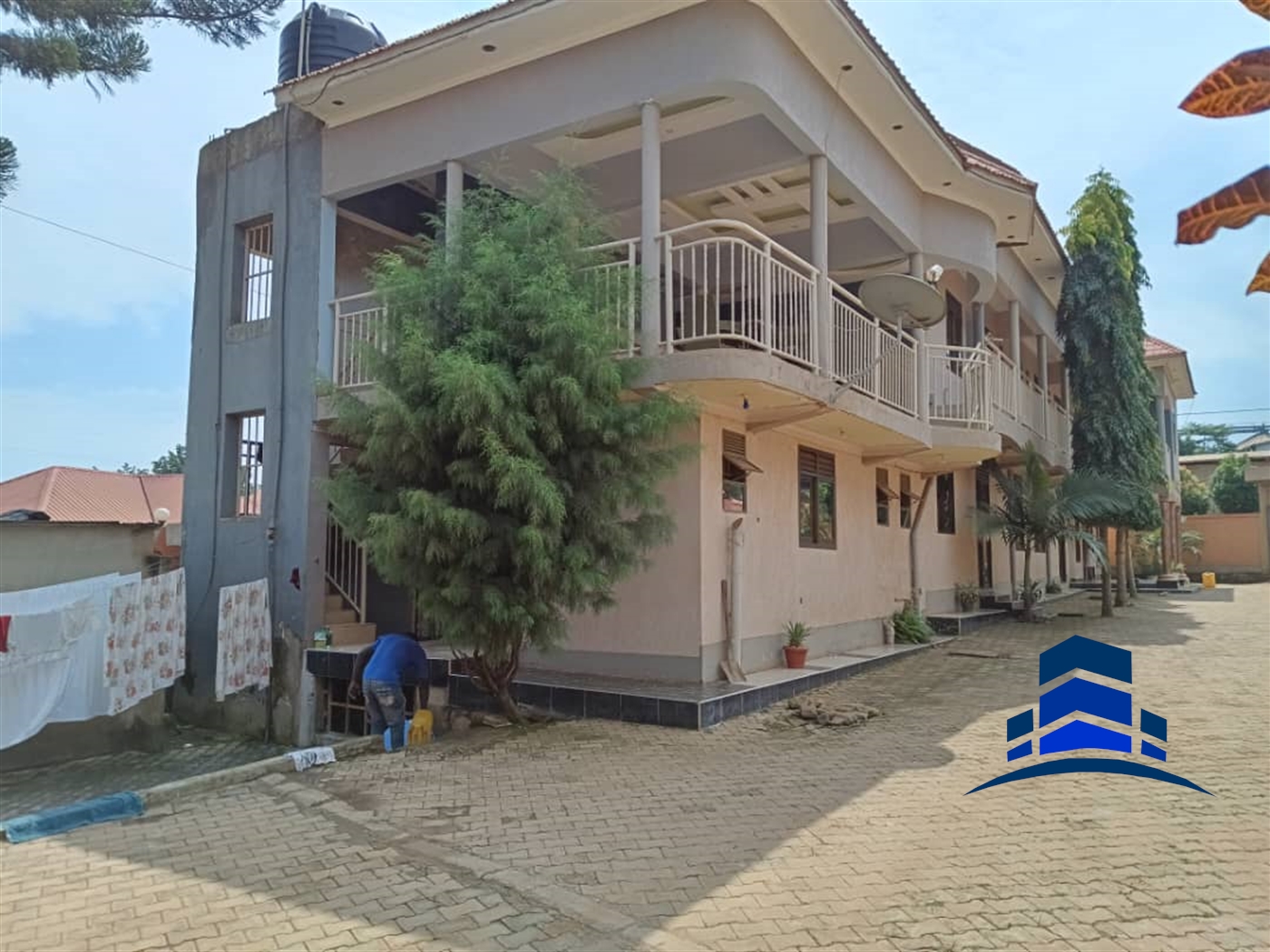 Storeyed house for sale in Kazinga Wakiso