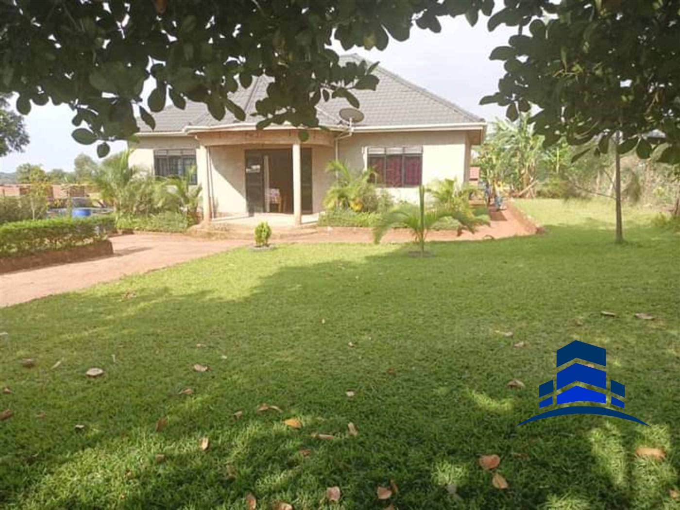 Bungalow for sale in Buena Wakiso