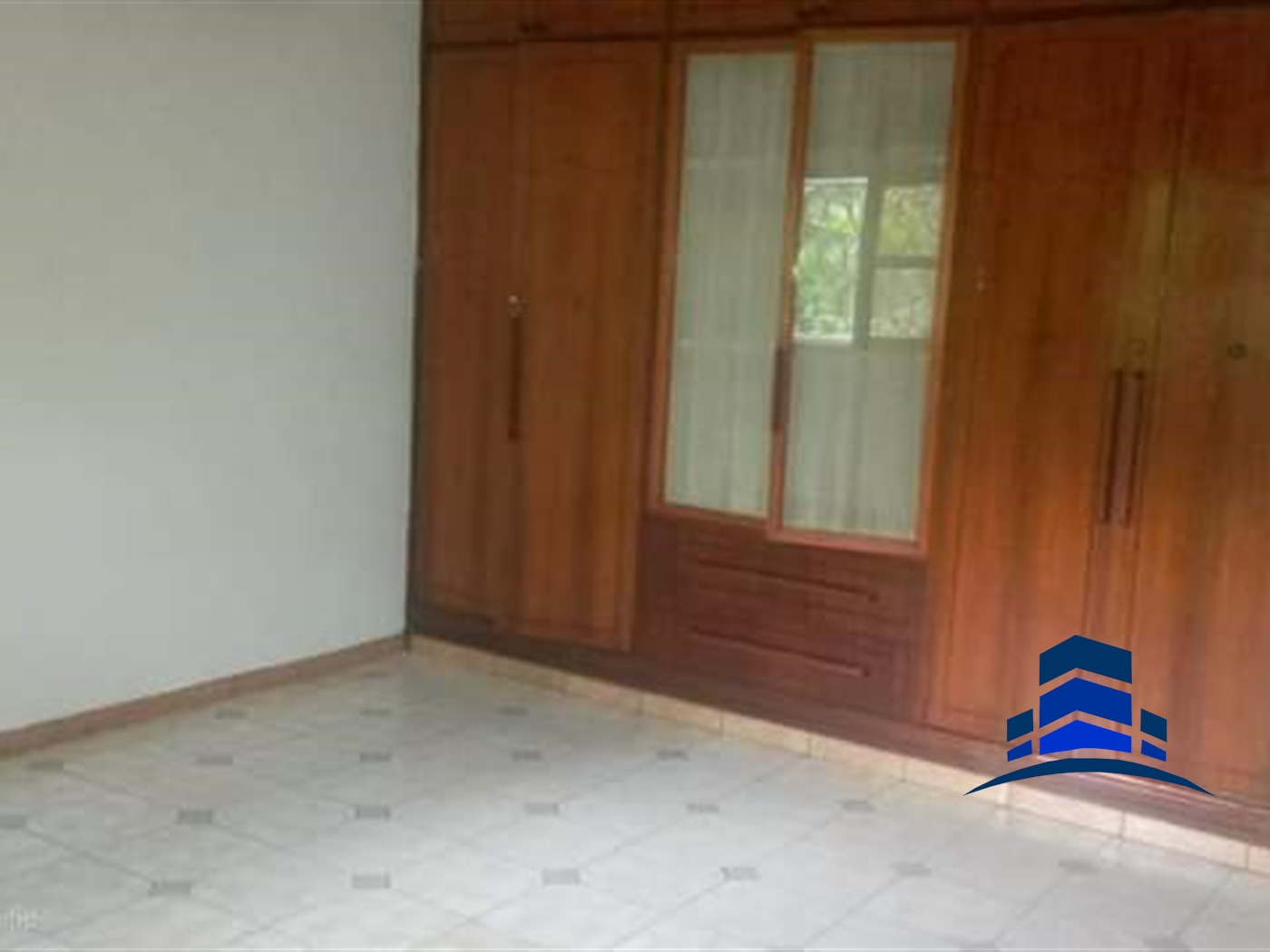 Bungalow for rent in Muyenga Kampala