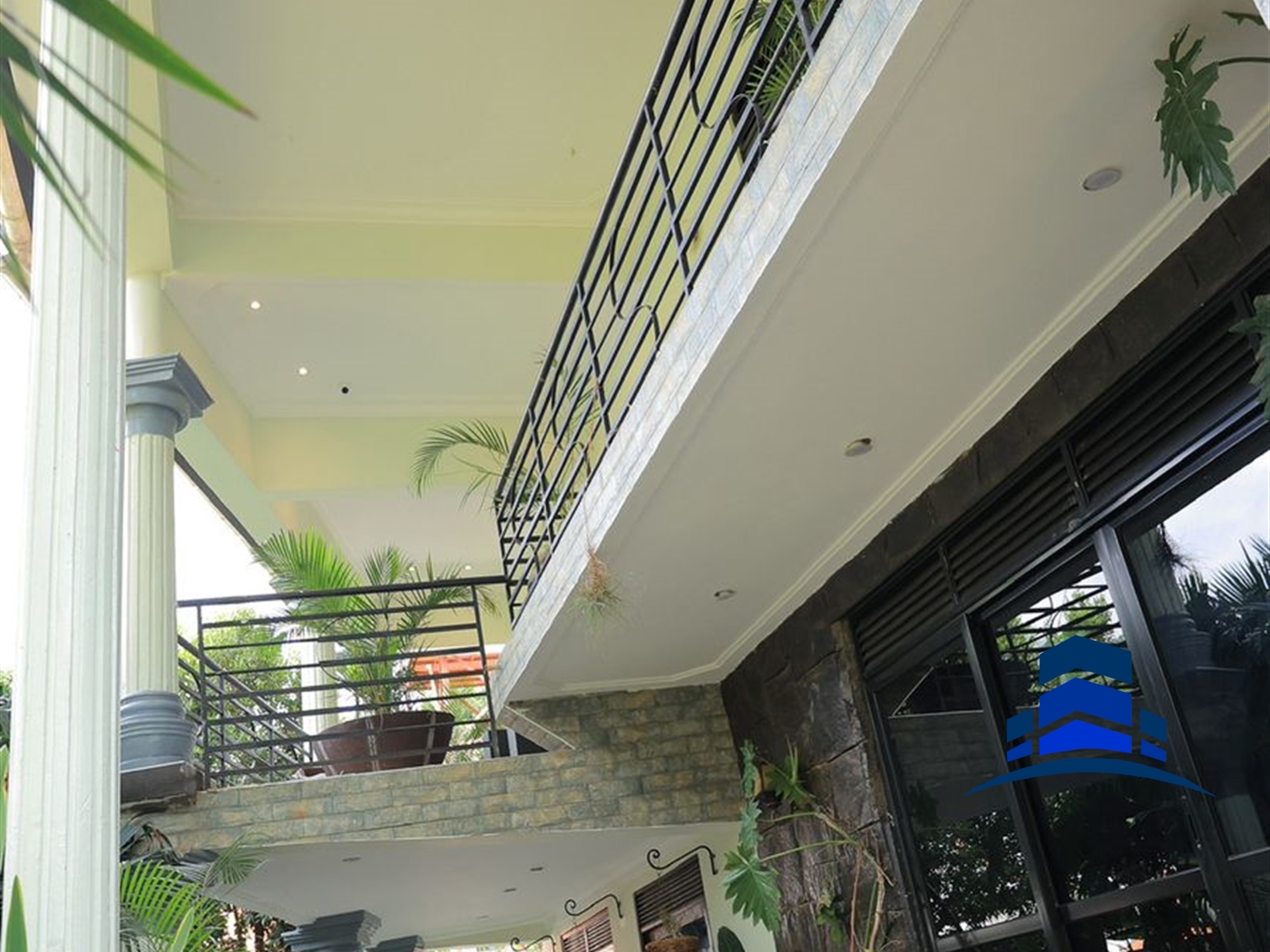 Villa for sale in Muyenga Kampala