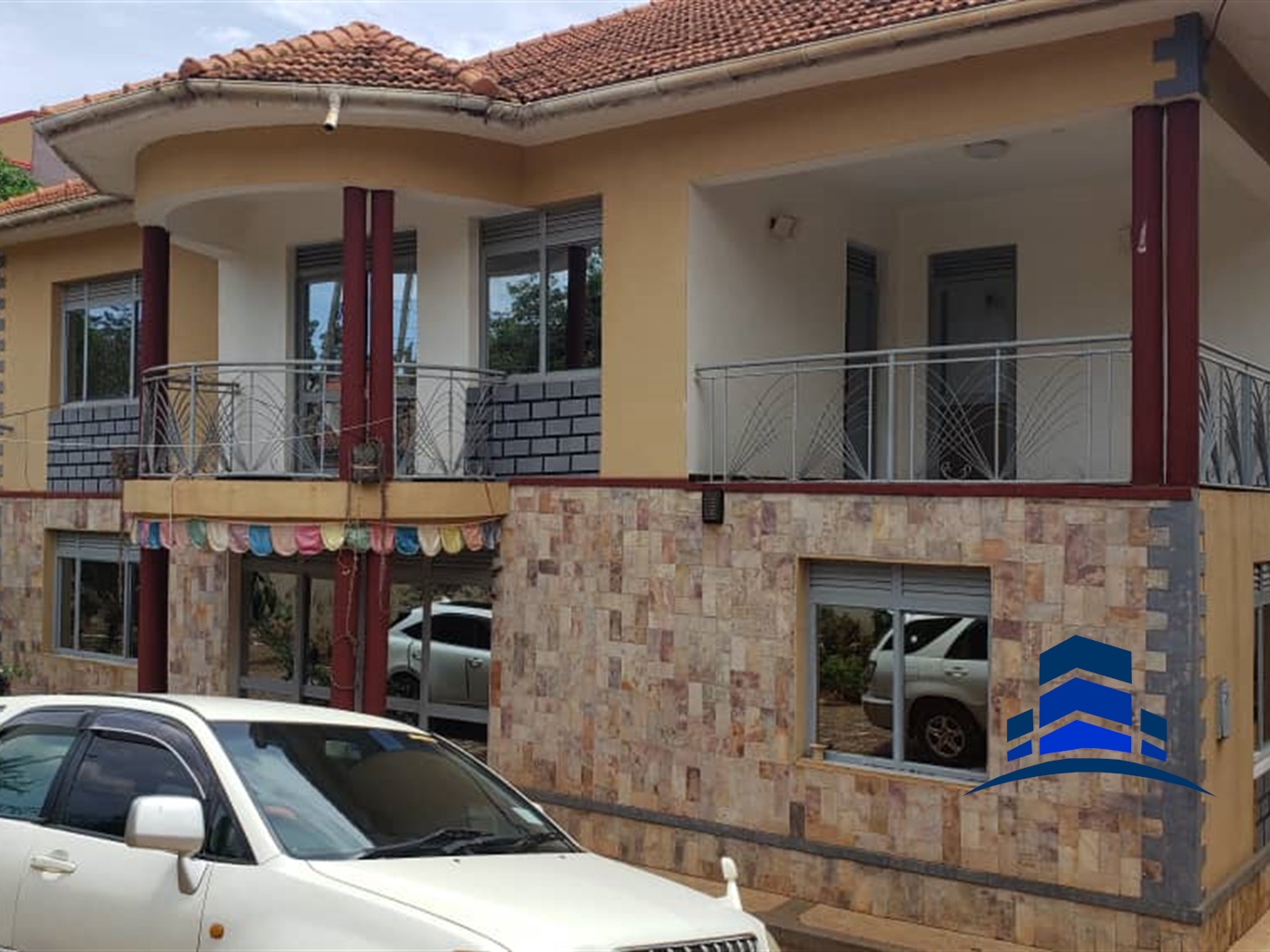 Villa for sale in Lweza Wakiso