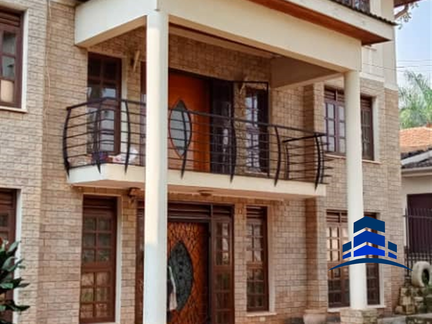 Villa for rent in Bugoloobi Kampala