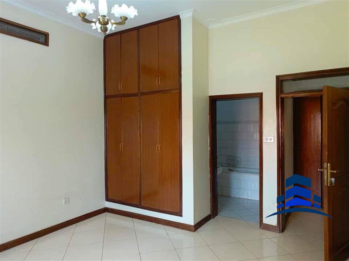 Villa for rent in Naguru Kampala