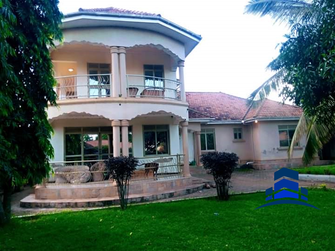 Villa for sale in Kitubulu Wakiso