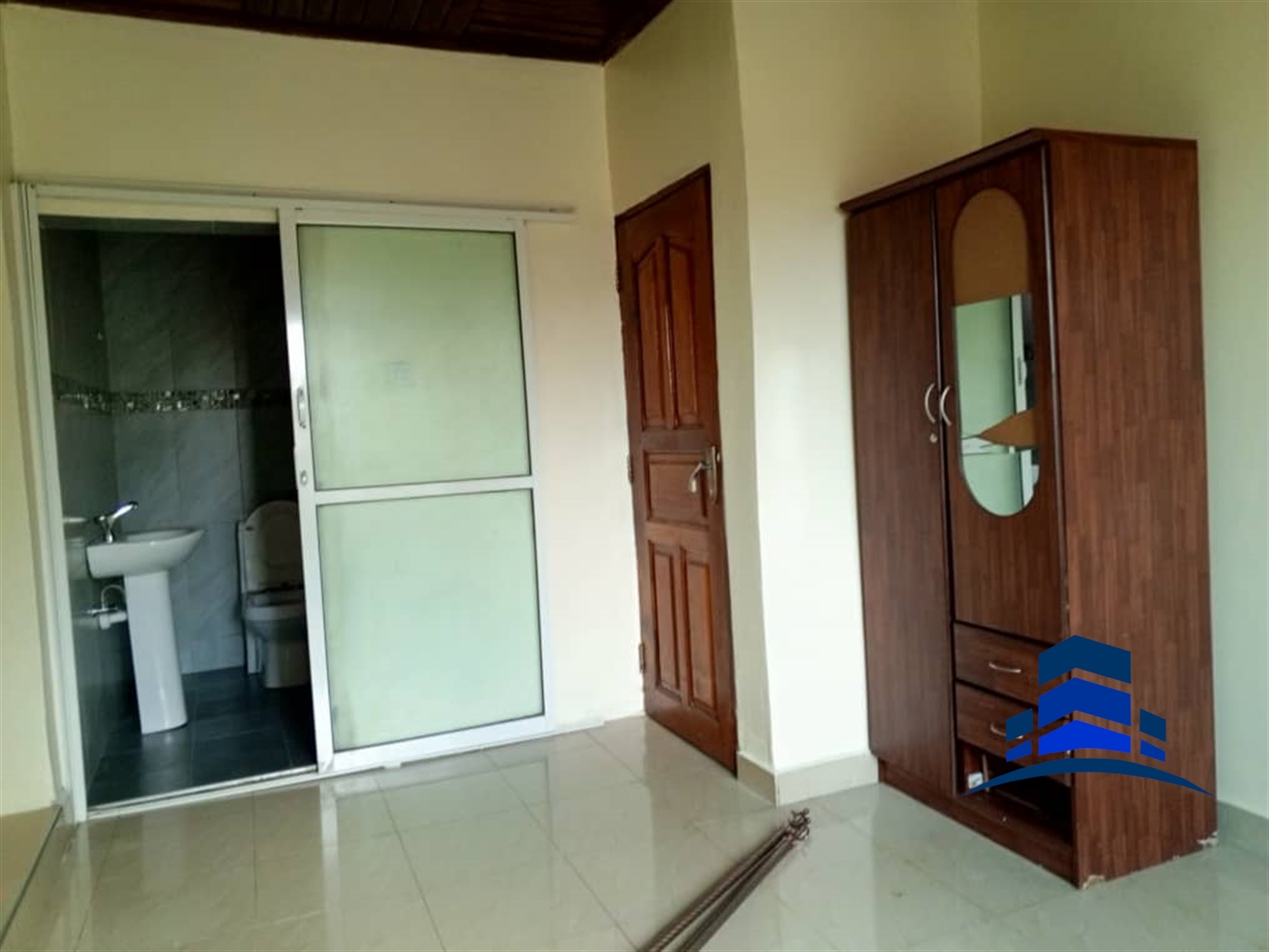 Bungalow for rent in Makerere Kampala