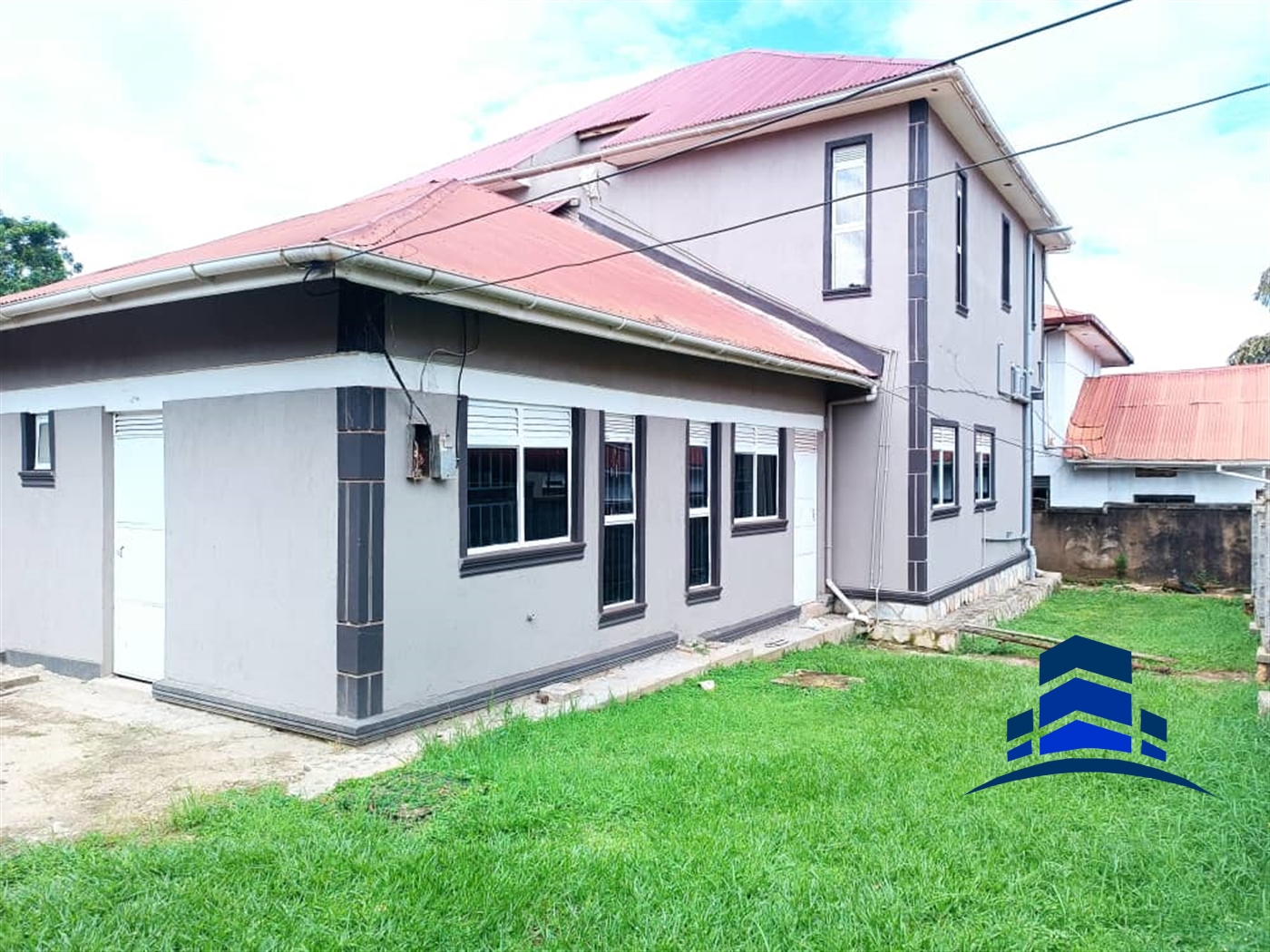 Storeyed house for sale in Kasangati Wakiso