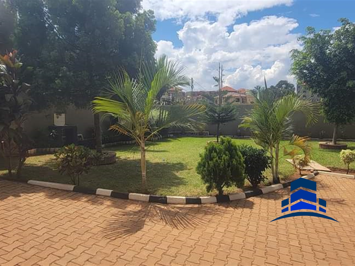 Storeyed house for sale in Kulambilo Kampala