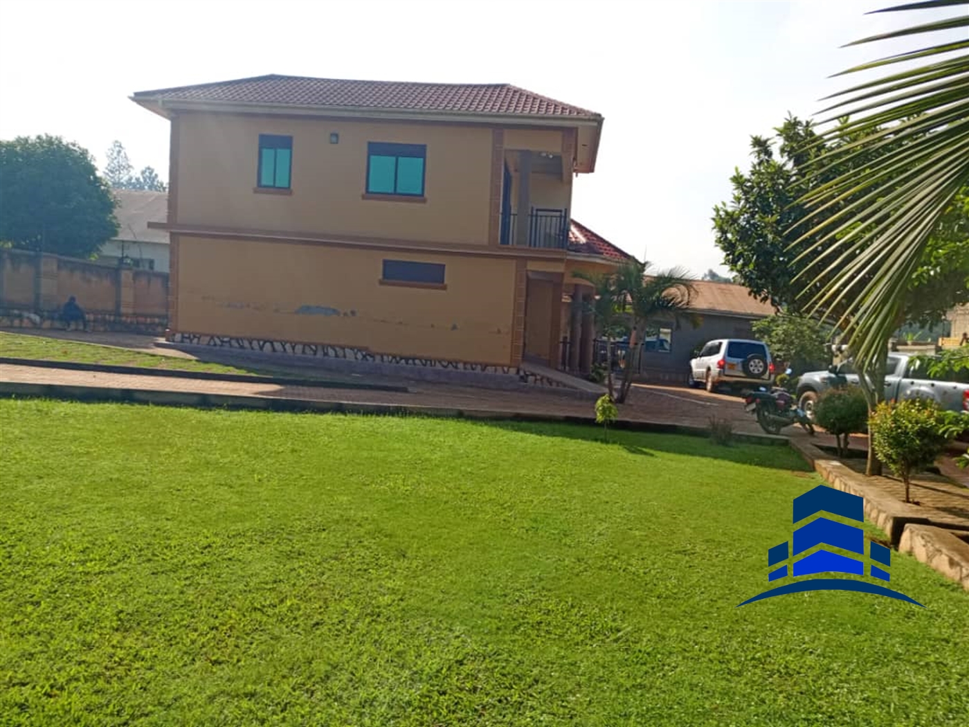Storeyed house for sale in Wakisocenter Wakiso