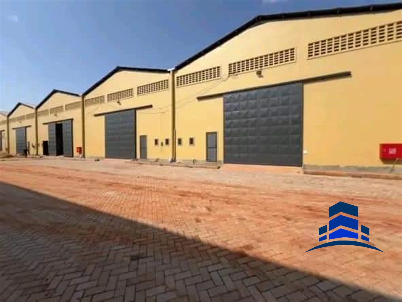 Warehouse for rent in Nalukolongo Kampala