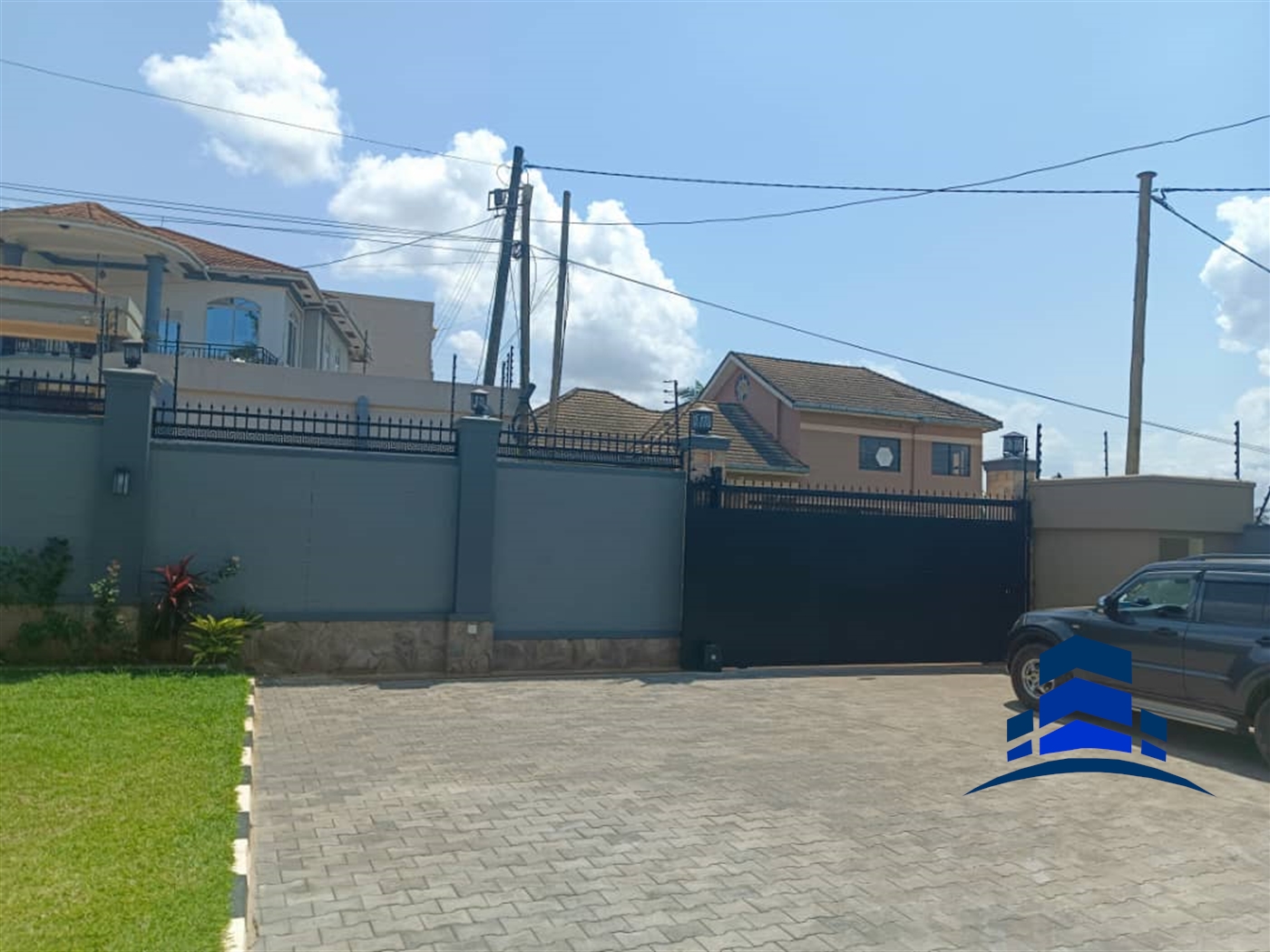 Storeyed house for sale in Bbunga Kampala