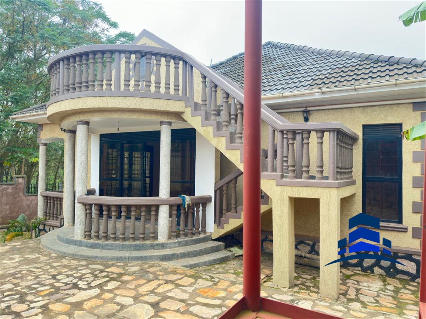 Storeyed house for sale in Namugongo Wakiso