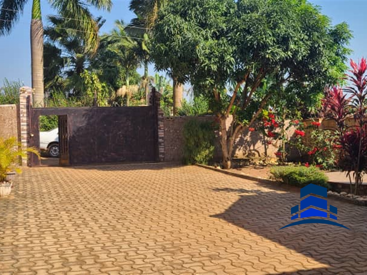 Bungalow for sale in Kitende Wakiso