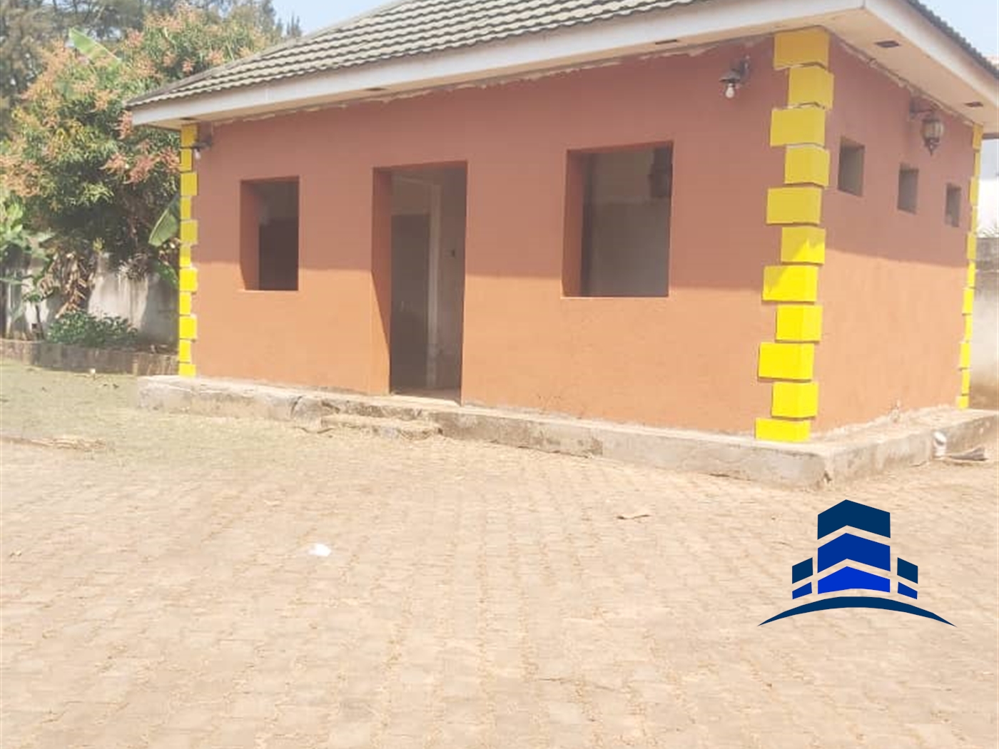 Storeyed house for sale in Munyonyo Kampala