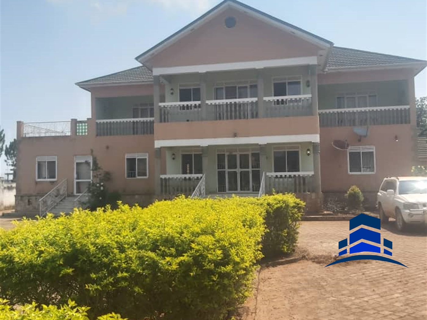 Storeyed house for sale in Munyonyo Kampala