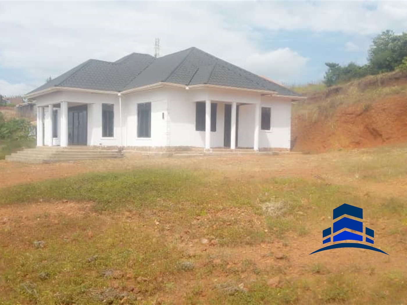 Bungalow for sale in Katenda Mpigi