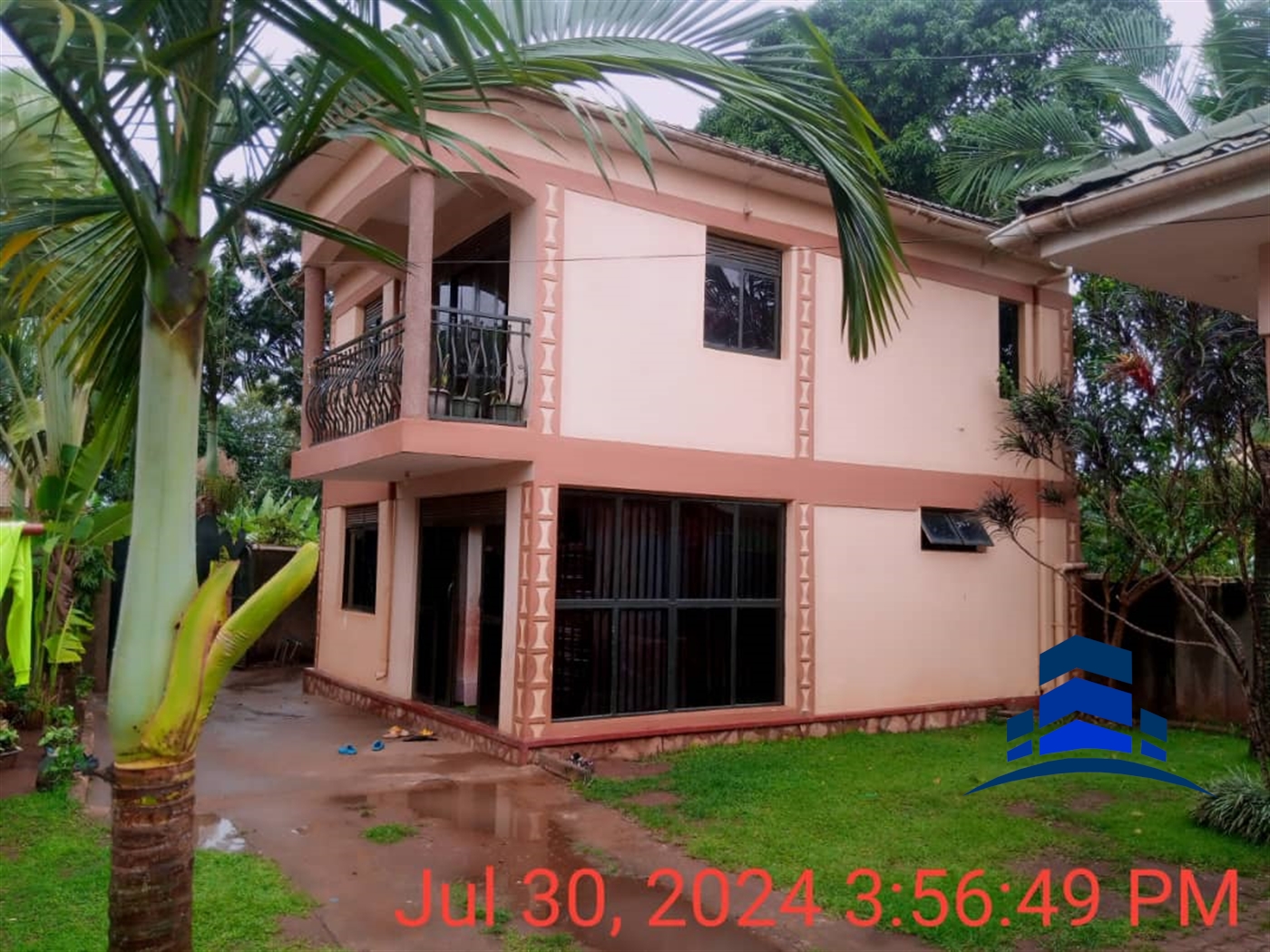 Storeyed house for sale in Nakweelo Wakiso