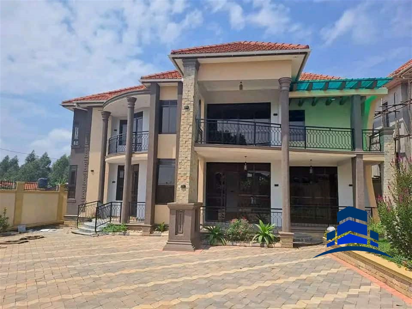 Storeyed house for sale in Kira Wakiso