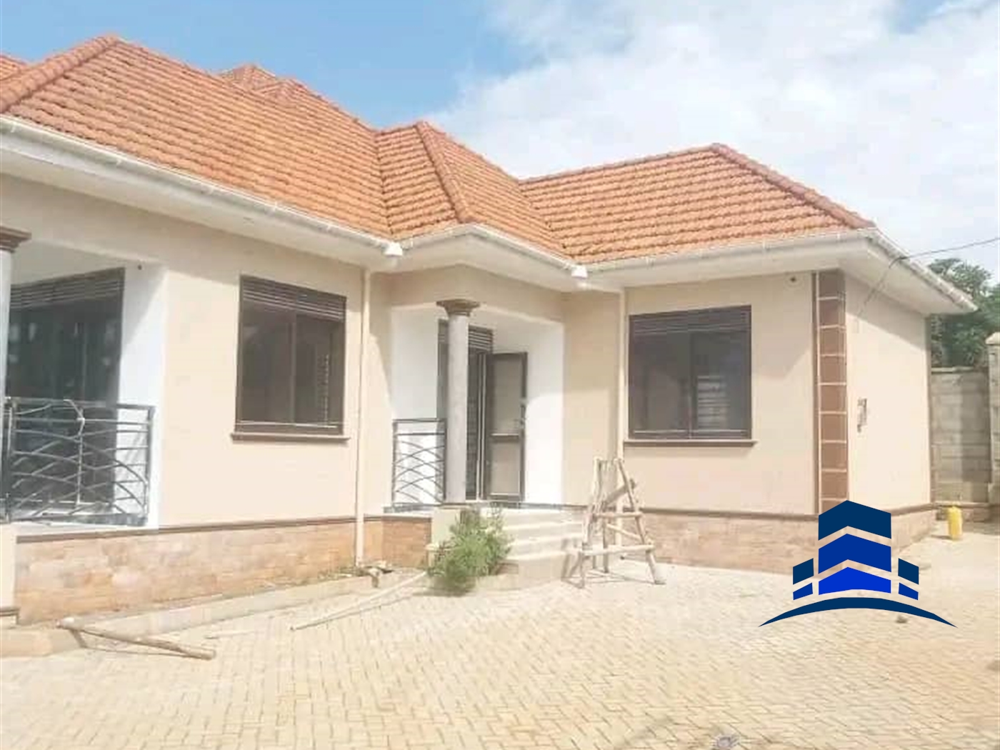 Storeyed house for sale in Kitende Wakiso