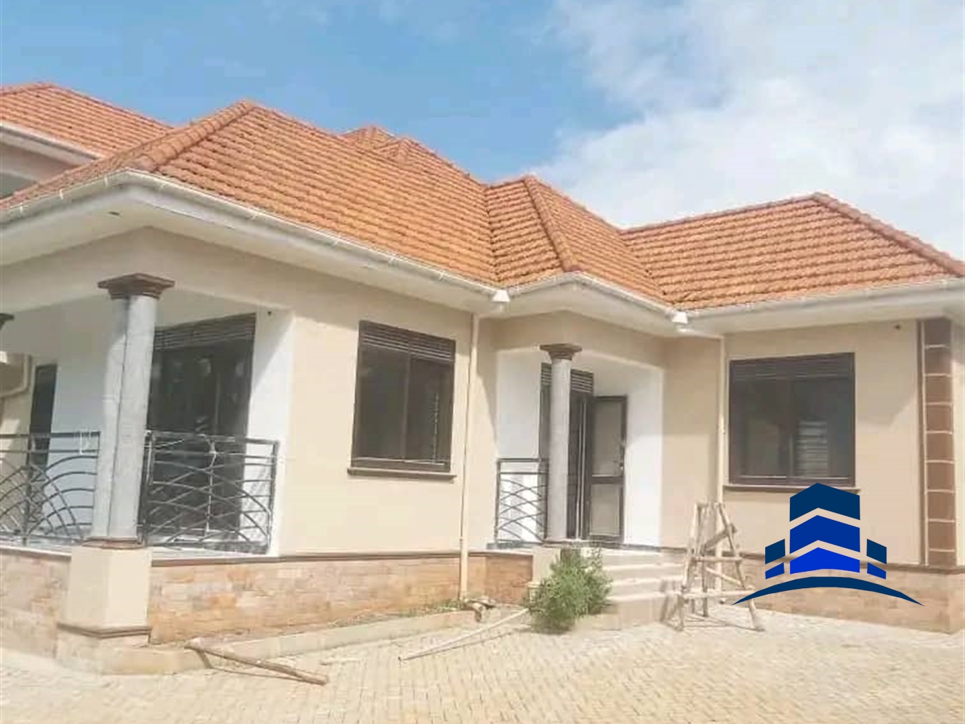 Storeyed house for sale in Kitende Wakiso