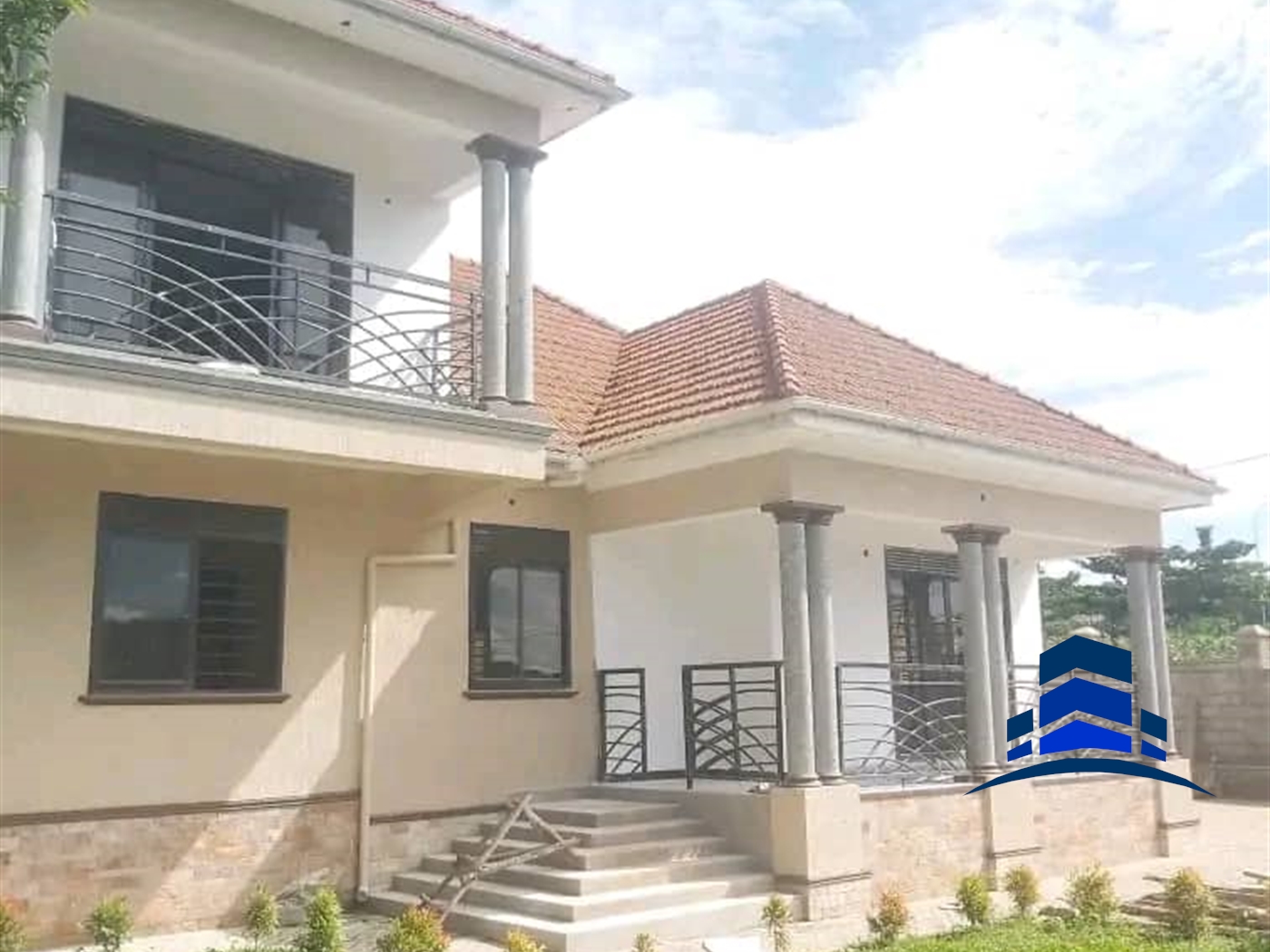 Storeyed house for sale in Kitende Wakiso