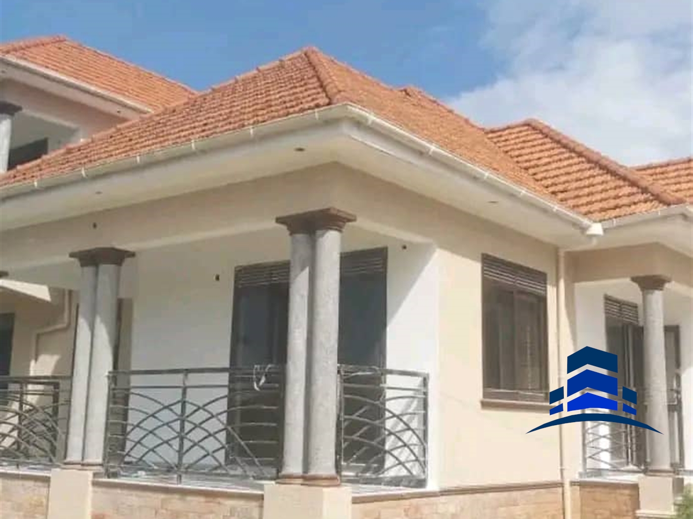 Storeyed house for sale in Kitende Wakiso