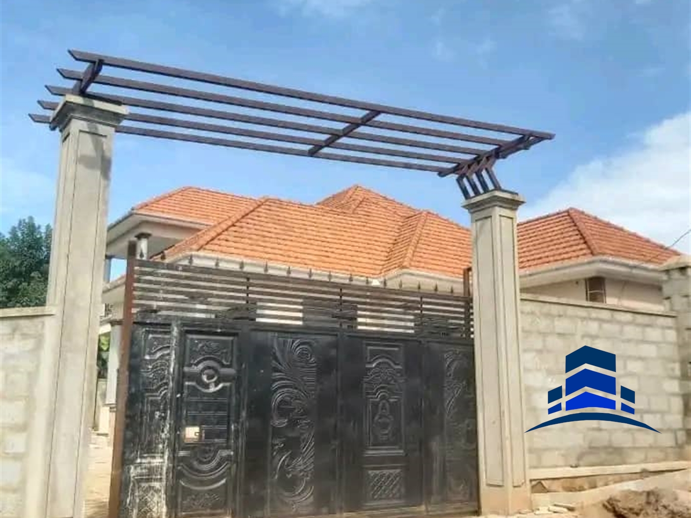 Storeyed house for sale in Kitende Wakiso