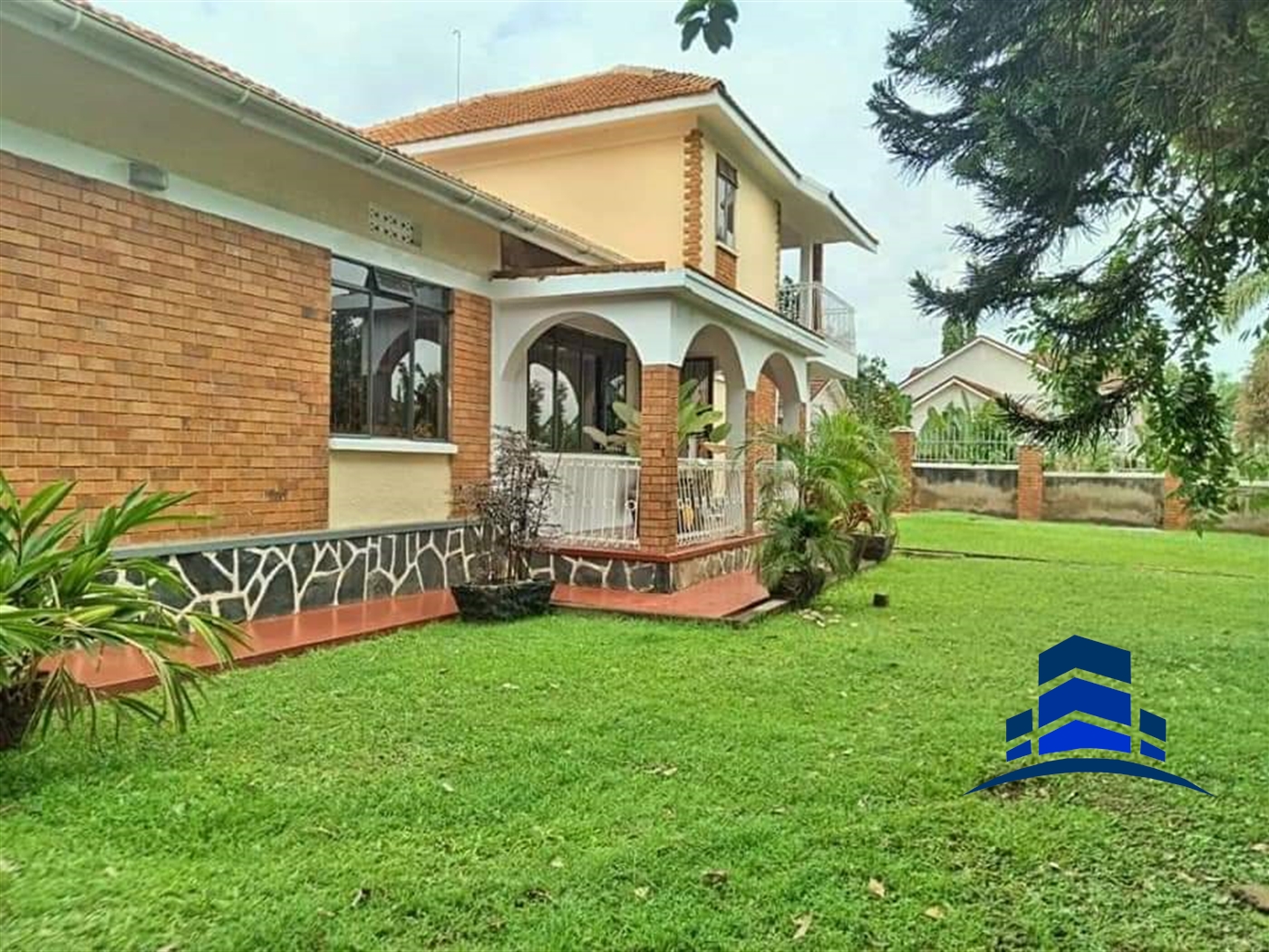 Storeyed house for sale in Mutungo Kampala