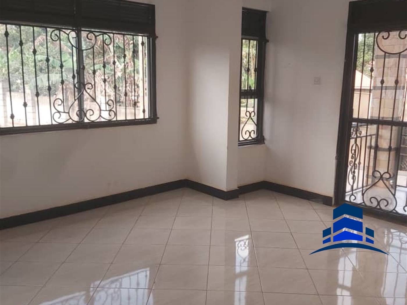 Storeyed house for sale in Kitende Wakiso