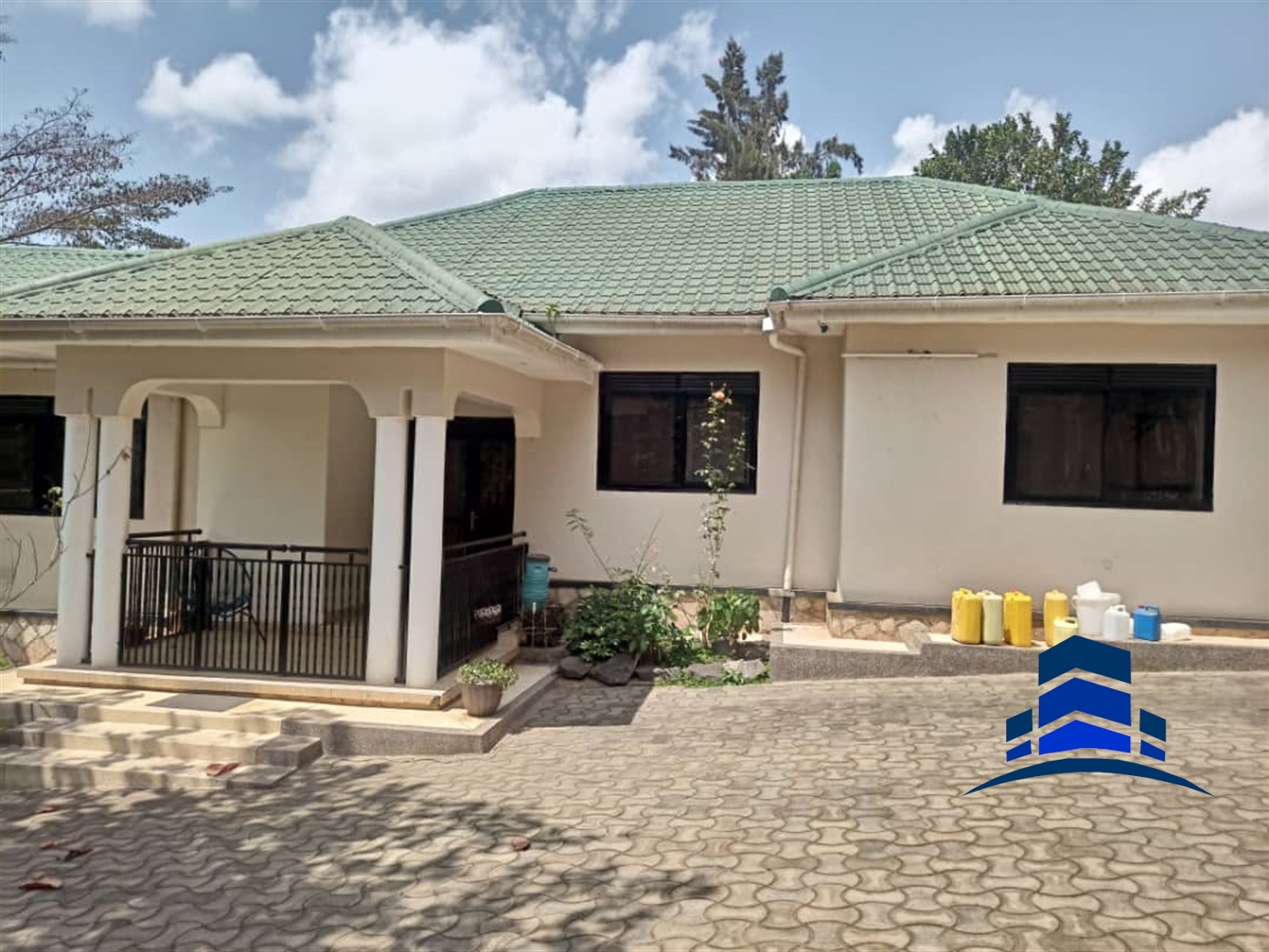 Bungalow for rent in Buziga Kampala