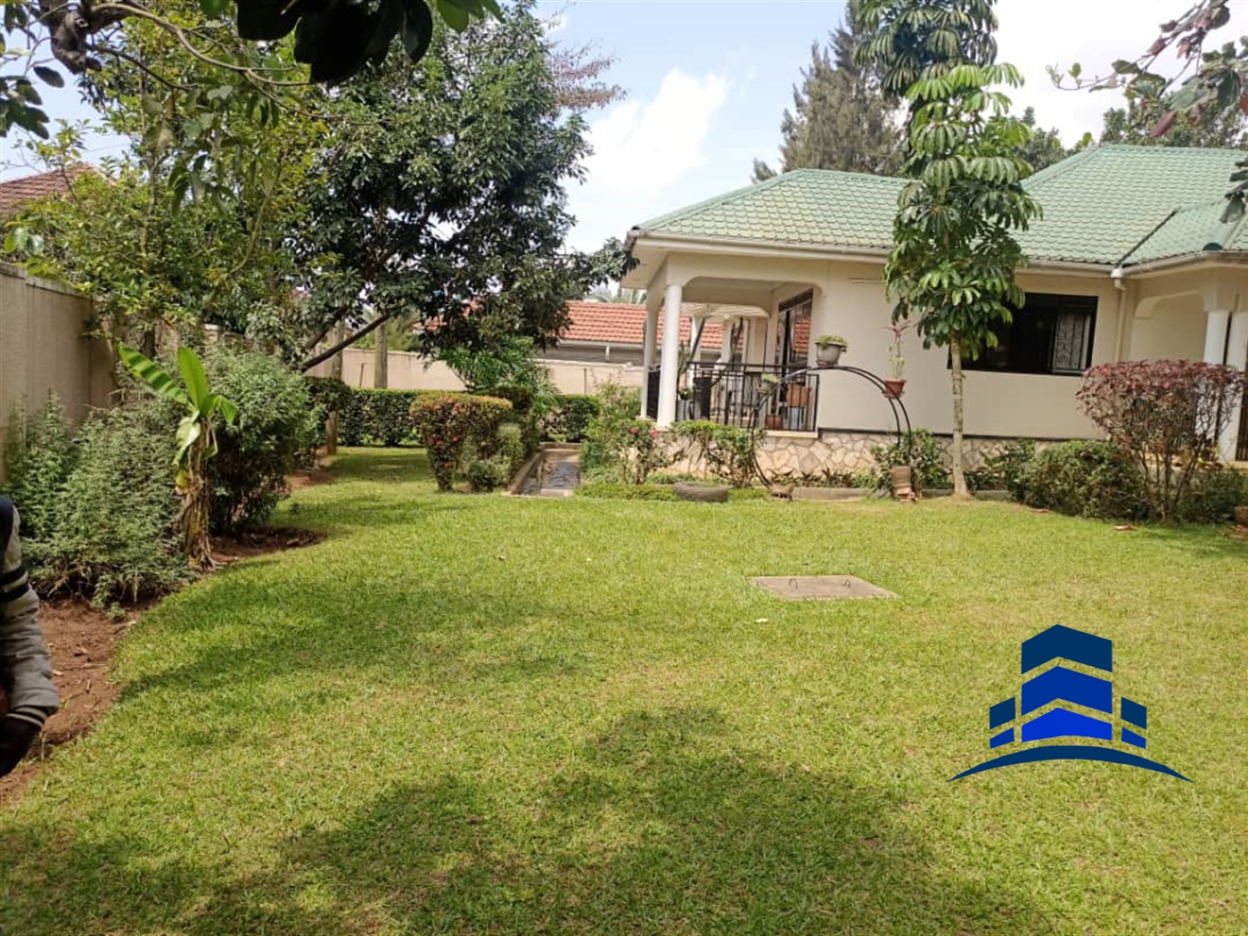 Bungalow for rent in Buziga Kampala