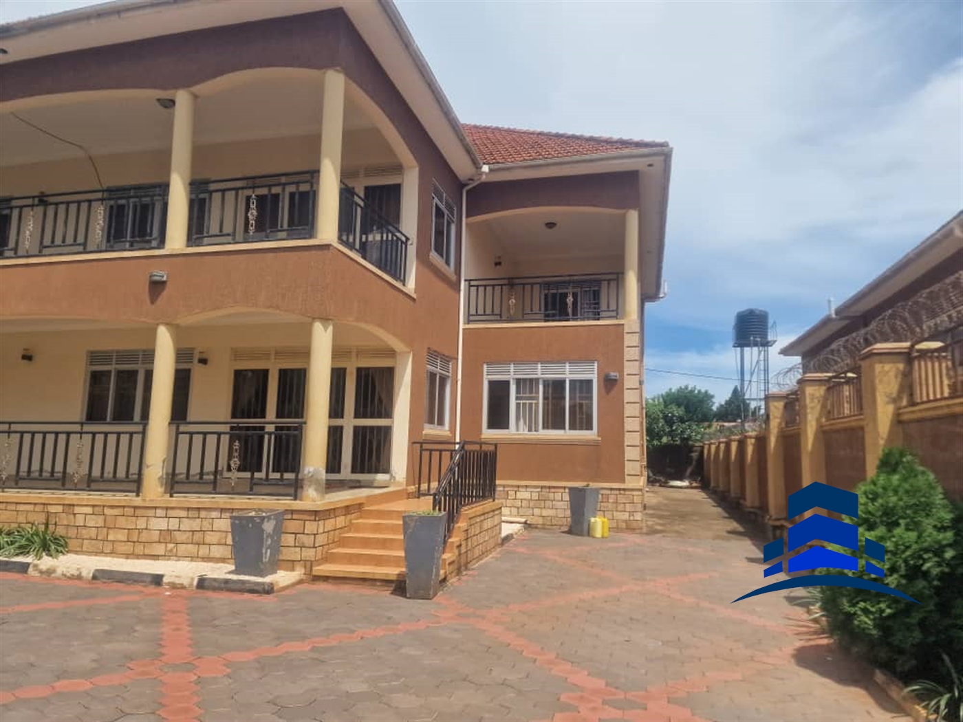 Mansion for sale in Bwebajja Wakiso