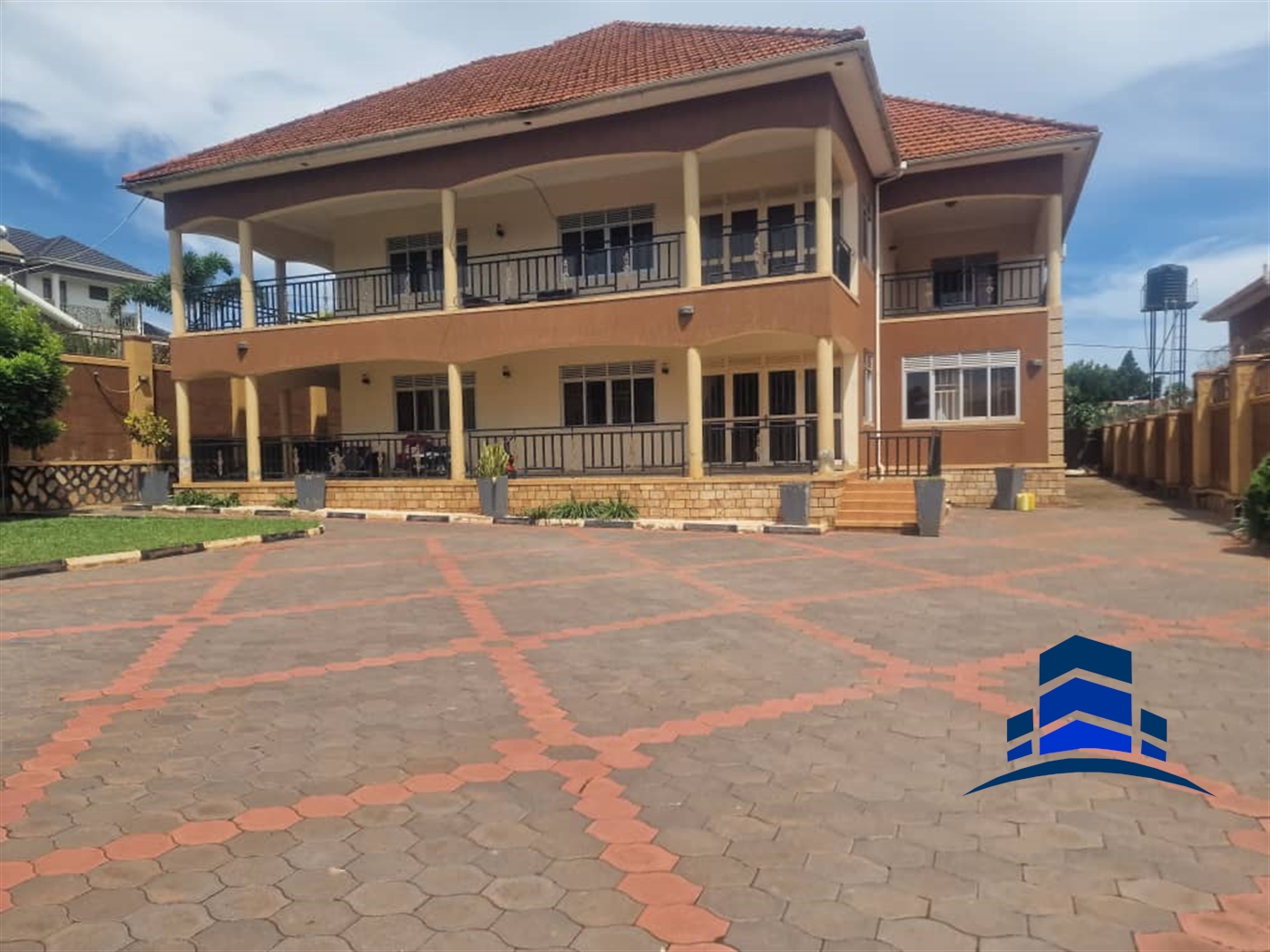 Mansion for sale in Bwebajja Wakiso