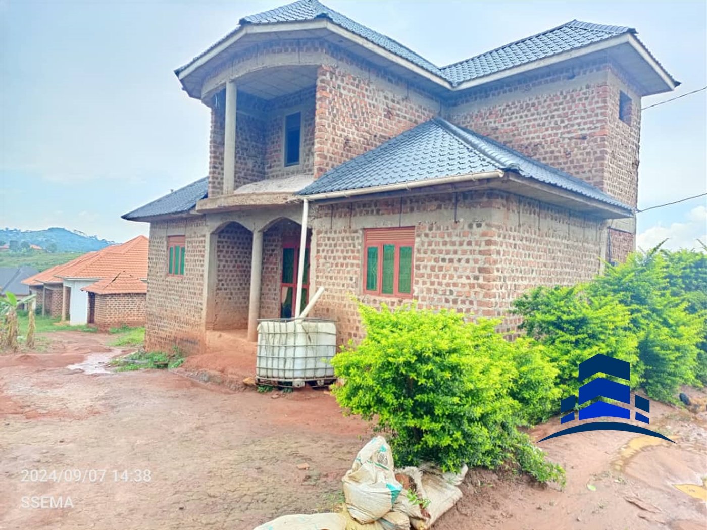 Storeyed house for sale in Buloba Wakiso