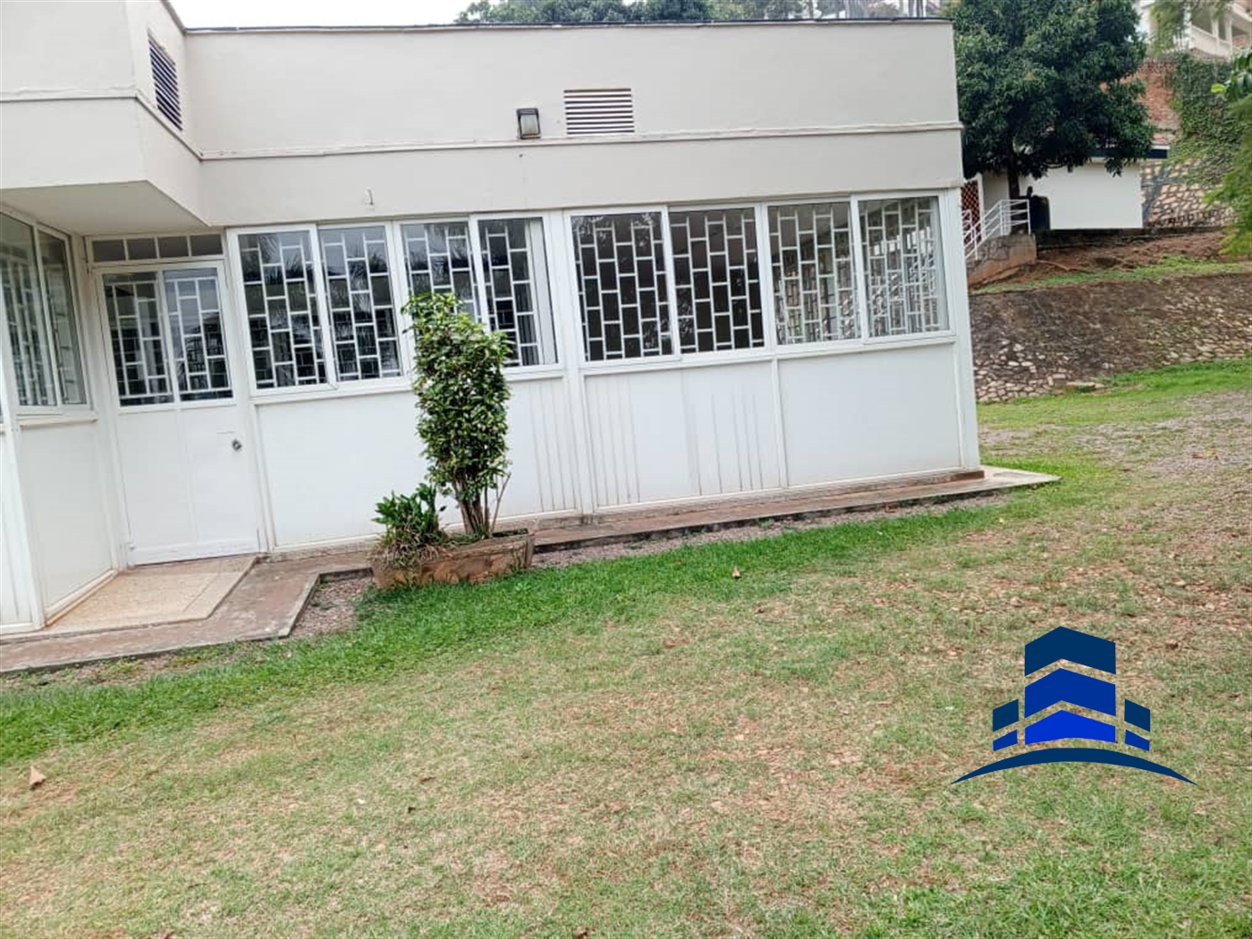 Storeyed house for rent in Kololo Kampala